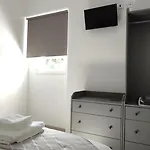 Séjour chez l'habitant Bela House *